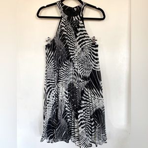 Betsey Johnson black and white pleated chiffon Dress- Size 8